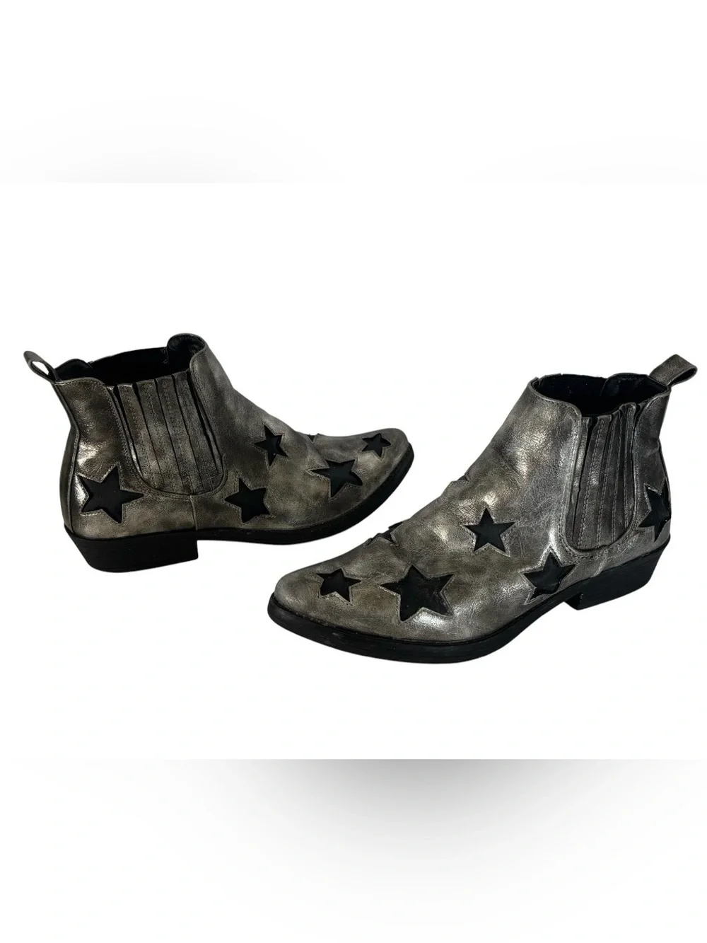 Seven7 Silver Metallic Star Accent Men’s Chukka Boots